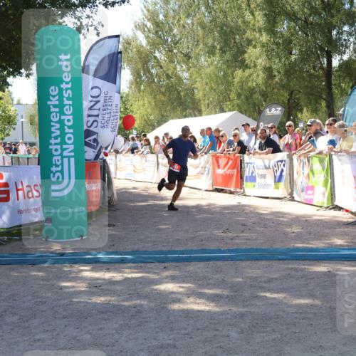 07.09.2025 - 19. Norderstedt Triathlon Zöllner http://msf.ph/oto/8782049 07.09.2025 12:58:48 Ziel 227, 251 meine-sportfotos.de