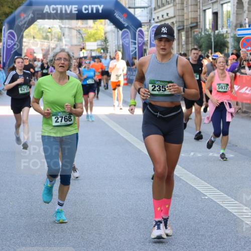 07.09.2025 - BARMER Alsterlauf Strokosch-Dieckow http://msf.ph/oto/8782050 07.09.2025 10:05:28 Ziel 2064, 2102, 2399, 2435, 2773, 3015, 3019, 3256, 3279, 3573, 3574, 3645, 3839, 3991, 4028, 4092, 4310, 4371, 4465, 4729, 4777, 4806, 5061, 5229, 5424, 5616, 5752, 5787, 5788, 5811, 6148, 6245, 6327, 8045, 8184, 8185, 8190, 8259, 8327, 8445, 8446, 8484, 8485 meine-sportfotos.de