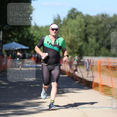 07.09.2025 - 19. Norderstedt Triathlon Michael Strokosch http://msf.ph/oto/8782064 07.09.2025 15:13:19 Laufen 1034, 1406 meine-sportfotos.de