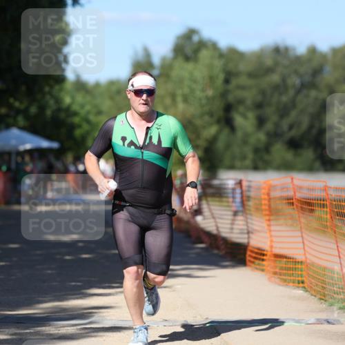 07.09.2025 - 19. Norderstedt Triathlon Michael Strokosch http://msf.ph/oto/8782069 07.09.2025 15:13:19 Laufen 1034, 1406 meine-sportfotos.de
