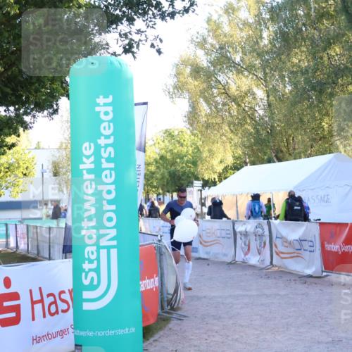 07.09.2025 - 19. Norderstedt Triathlon Zöllner http://msf.ph/oto/8782077 07.09.2025 17:48:44 Ziel 371 meine-sportfotos.de