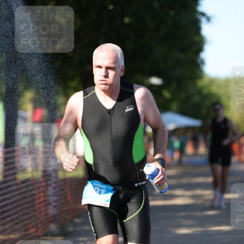 07.09.2025 - 19. Norderstedt Triathlon Michael Strokosch http://msf.ph/oto/8782084 07.09.2025 16:09:26 Laufen 1403, 1453 meine-sportfotos.de