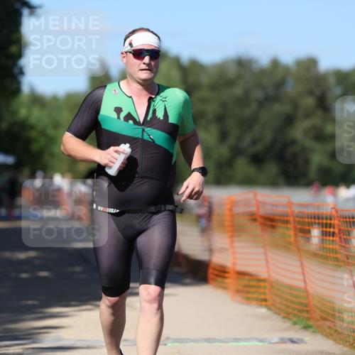 07.09.2025 - 19. Norderstedt Triathlon Michael Strokosch http://msf.ph/oto/8782088 07.09.2025 15:13:20 Laufen 1034, 1406 meine-sportfotos.de