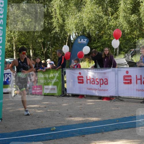 07.09.2025 - 19. Norderstedt Triathlon Zöllner http://msf.ph/oto/8782089 07.09.2025 11:01:16 Ziel 62, 123, 127 meine-sportfotos.de