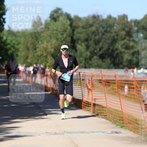 07.09.2025 - 19. Norderstedt Triathlon Michael Strokosch http://msf.ph/oto/8782109 07.09.2025 15:13:24 Laufen 1005, 1034, 1406 meine-sportfotos.de
