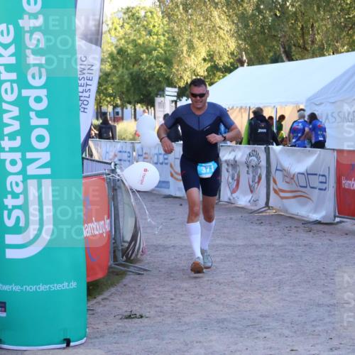 07.09.2025 - 19. Norderstedt Triathlon Zöllner http://msf.ph/oto/8782112 07.09.2025 17:48:45 Ziel 371 meine-sportfotos.de