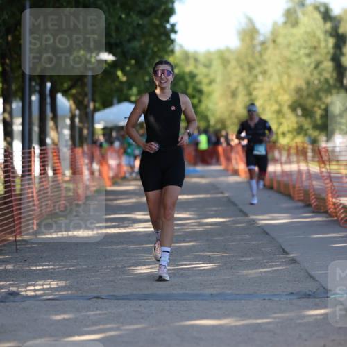 07.09.2025 - 19. Norderstedt Triathlon Michael Strokosch http://msf.ph/oto/8782115 07.09.2025 16:09:28 Laufen 1403, 1453 meine-sportfotos.de