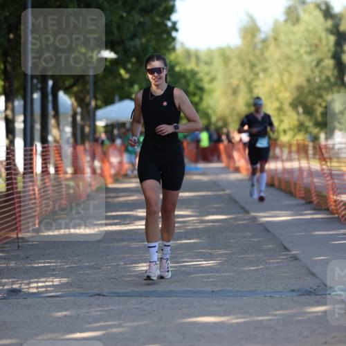 07.09.2025 - 19. Norderstedt Triathlon Michael Strokosch http://msf.ph/oto/8782119 07.09.2025 16:09:28 Laufen 1403, 1453 meine-sportfotos.de