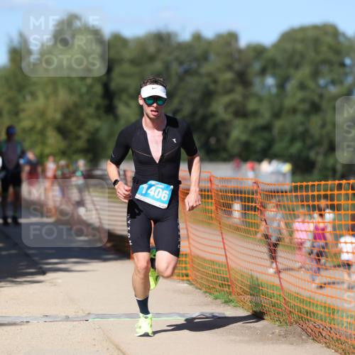 07.09.2025 - 19. Norderstedt Triathlon Michael Strokosch http://msf.ph/oto/8782125 07.09.2025 15:13:25 Laufen 1005, 1406 meine-sportfotos.de