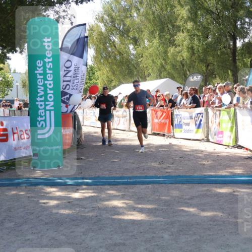 07.09.2025 - 19. Norderstedt Triathlon Zöllner http://msf.ph/oto/8782170 07.09.2025 13:00:01 Ziel 776, 1255 meine-sportfotos.de