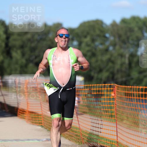 07.09.2025 - 19. Norderstedt Triathlon Michael Strokosch http://msf.ph/oto/8782182 07.09.2025 15:13:31 Laufen 1005, 1469 meine-sportfotos.de
