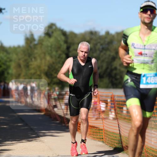 07.09.2025 - 19. Norderstedt Triathlon Michael Strokosch http://msf.ph/oto/8782250 07.09.2025 15:13:39 Laufen 391, 1457, 1469 meine-sportfotos.de