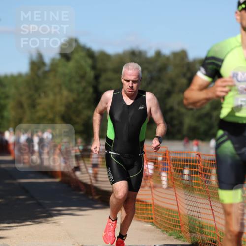 07.09.2025 - 19. Norderstedt Triathlon Michael Strokosch http://msf.ph/oto/8782252 07.09.2025 15:13:40 Laufen 391, 1457, 1469 meine-sportfotos.de