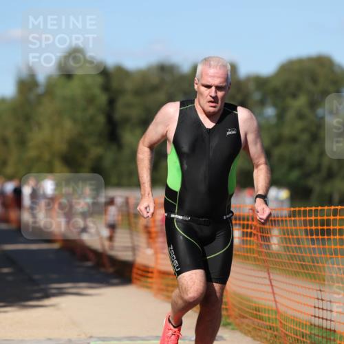 07.09.2025 - 19. Norderstedt Triathlon Michael Strokosch http://msf.ph/oto/8782267 07.09.2025 15:13:40 Laufen 391, 1457, 1469 meine-sportfotos.de