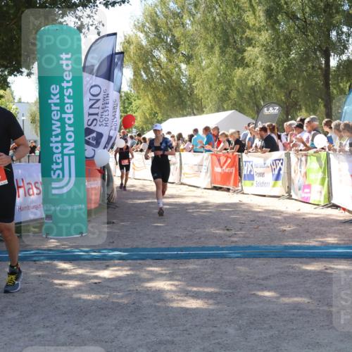 07.09.2025 - 19. Norderstedt Triathlon Zöllner http://msf.ph/oto/8782288 07.09.2025 13:00:08 Ziel 214, 776, 1255, 1327, 1343 meine-sportfotos.de
