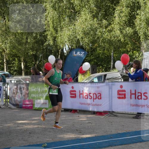 07.09.2025 - 19. Norderstedt Triathlon Zöllner http://msf.ph/oto/8782319 07.09.2025 11:03:04 Ziel 56, 66, 124 meine-sportfotos.de