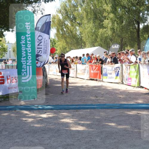 07.09.2025 - 19. Norderstedt Triathlon Zöllner http://msf.ph/oto/8782339 07.09.2025 13:00:12 Ziel 214, 696, 1213, 1327, 1343 meine-sportfotos.de