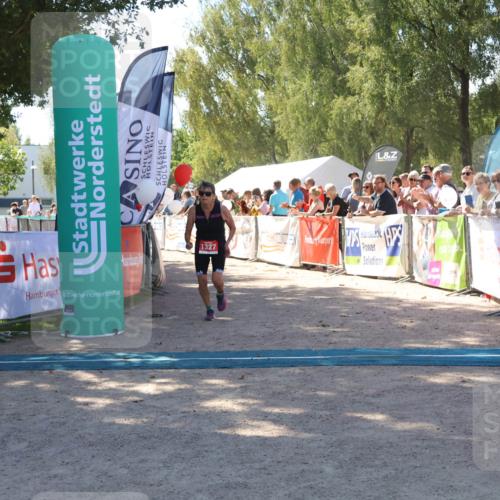07.09.2025 - 19. Norderstedt Triathlon Zöllner http://msf.ph/oto/8782343 07.09.2025 13:00:12 Ziel 214, 696, 1213, 1327, 1343 meine-sportfotos.de
