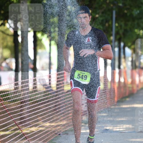 07.09.2025 - 19. Norderstedt Triathlon Michael Strokosch http://msf.ph/oto/8782361 07.09.2025 16:09:48 Laufen 442, 549 meine-sportfotos.de