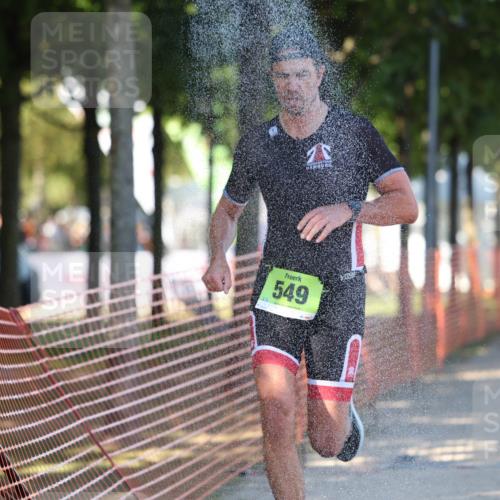 07.09.2025 - 19. Norderstedt Triathlon Michael Strokosch http://msf.ph/oto/8782365 07.09.2025 16:09:48 Laufen 442, 549 meine-sportfotos.de