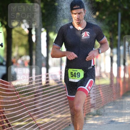 07.09.2025 - 19. Norderstedt Triathlon Michael Strokosch http://msf.ph/oto/8782369 07.09.2025 16:09:48 Laufen 442, 549 meine-sportfotos.de
