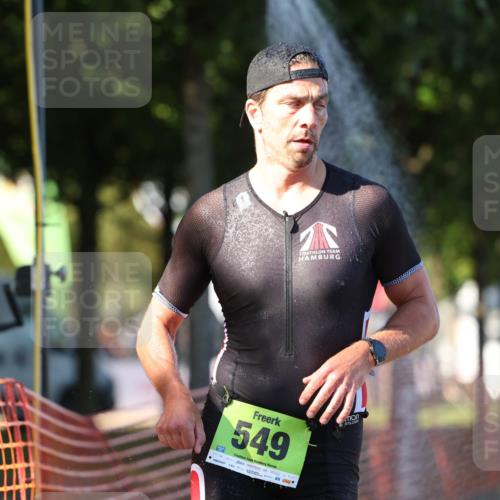 07.09.2025 - 19. Norderstedt Triathlon Michael Strokosch http://msf.ph/oto/8782380 07.09.2025 16:09:49 Laufen 442, 549 meine-sportfotos.de