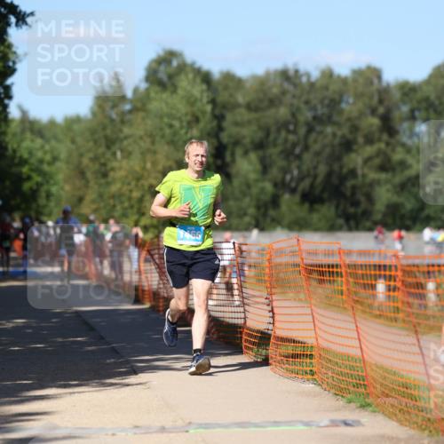 07.09.2025 - 19. Norderstedt Triathlon Michael Strokosch http://msf.ph/oto/8782391 07.09.2025 15:14:00 Laufen 366, 1466 meine-sportfotos.de