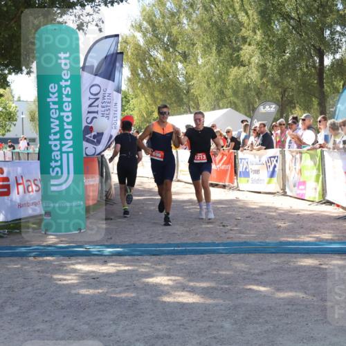 07.09.2025 - 19. Norderstedt Triathlon Zöllner http://msf.ph/oto/8782393 07.09.2025 13:00:16 Ziel 696, 1213, 1327 meine-sportfotos.de