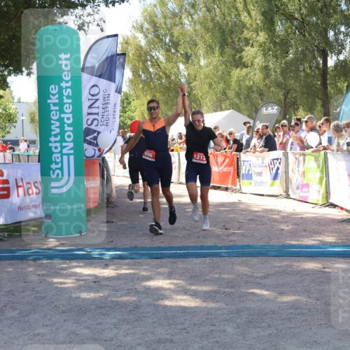 07.09.2025 - 19. Norderstedt Triathlon Zöllner http://msf.ph/oto/8782398 07.09.2025 13:00:17 Ziel 696, 1213, 1327 meine-sportfotos.de
