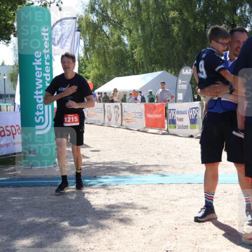 07.09.2025 - 19. Norderstedt Triathlon Zöllner http://msf.ph/oto/8782417 07.09.2025 14:16:00 Ziel 1215 meine-sportfotos.de
