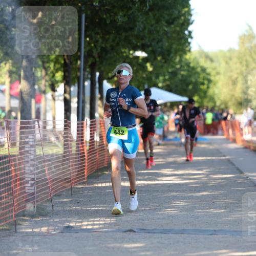 07.09.2025 - 19. Norderstedt Triathlon Michael Strokosch http://msf.ph/oto/8782419 07.09.2025 16:09:53 Laufen 442, 525, 546 meine-sportfotos.de