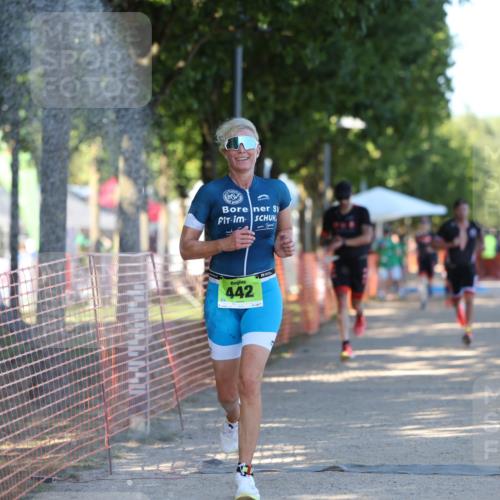 07.09.2025 - 19. Norderstedt Triathlon Michael Strokosch http://msf.ph/oto/8782431 07.09.2025 16:09:54 Laufen 442, 525, 546 meine-sportfotos.de