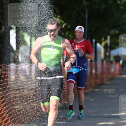 07.09.2025 - 19. Norderstedt Triathlon Michael Strokosch http://msf.ph/oto/8782432 07.09.2025 15:14:05 Laufen 361, 366, 976, 1466 meine-sportfotos.de