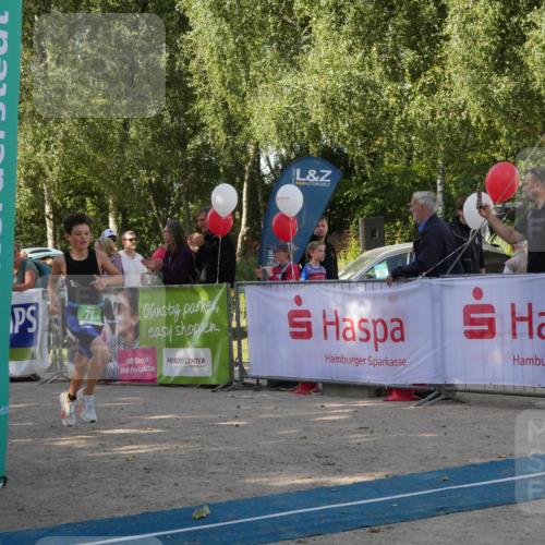 07.09.2025 - 19. Norderstedt Triathlon Zöllner http://msf.ph/oto/8782434 07.09.2025 11:04:19 Ziel 71, 92 meine-sportfotos.de