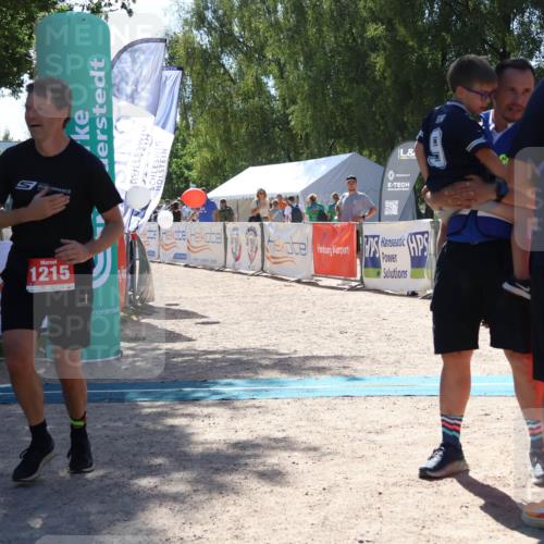 07.09.2025 - 19. Norderstedt Triathlon Zöllner http://msf.ph/oto/8782440 07.09.2025 14:16:00 Ziel 1215 meine-sportfotos.de
