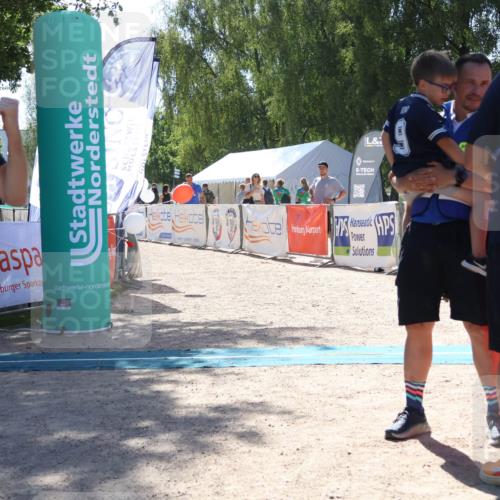 07.09.2025 - 19. Norderstedt Triathlon Zöllner http://msf.ph/oto/8782457 07.09.2025 14:16:01 Ziel 1215 meine-sportfotos.de