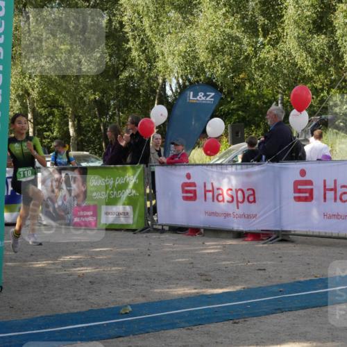 07.09.2025 - 19. Norderstedt Triathlon Zöllner http://msf.ph/oto/8782471 07.09.2025 11:04:59 Ziel 110, 650 meine-sportfotos.de
