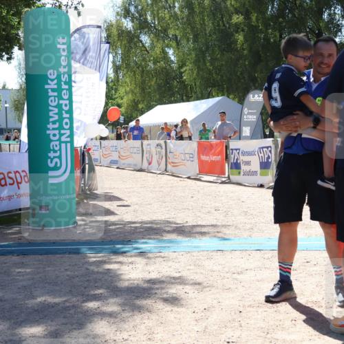 07.09.2025 - 19. Norderstedt Triathlon Zöllner http://msf.ph/oto/8782478 07.09.2025 14:16:01 Ziel 1215 meine-sportfotos.de