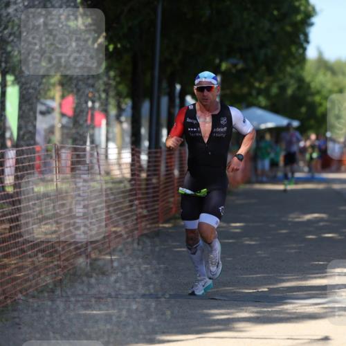07.09.2025 - 19. Norderstedt Triathlon Michael Strokosch http://msf.ph/oto/8782512 07.09.2025 15:14:14 Laufen 361, 976 meine-sportfotos.de