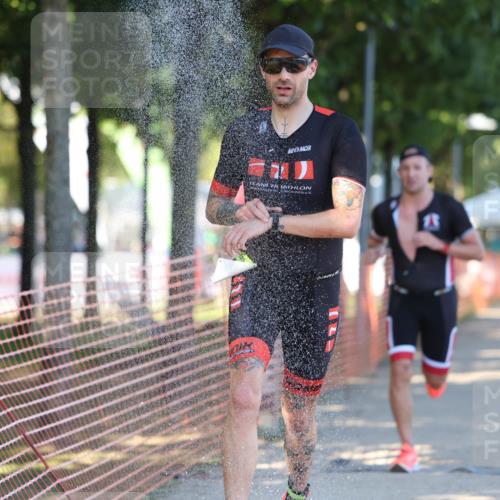 07.09.2025 - 19. Norderstedt Triathlon Michael Strokosch http://msf.ph/oto/8782519 07.09.2025 16:09:58 Laufen 442, 521, 525, 546 meine-sportfotos.de