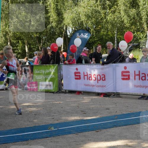 07.09.2025 - 19. Norderstedt Triathlon Zöllner http://msf.ph/oto/8782531 07.09.2025 11:05:14 Ziel 80, 100, 641 meine-sportfotos.de
