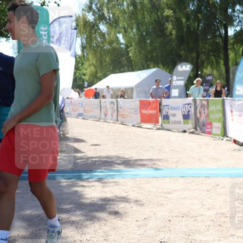 07.09.2025 - 19. Norderstedt Triathlon Zöllner http://msf.ph/oto/8782533 07.09.2025 14:16:15 Ziel 356 meine-sportfotos.de