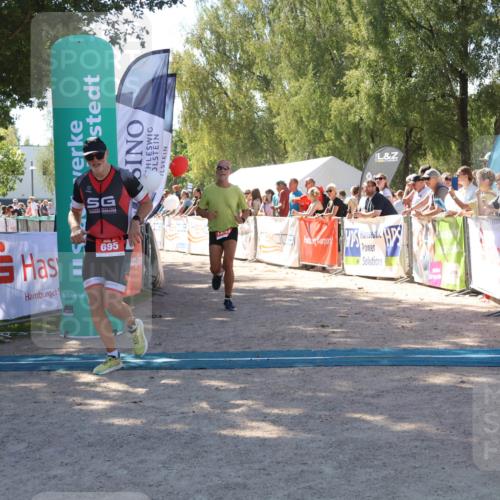 07.09.2025 - 19. Norderstedt Triathlon Zöllner http://msf.ph/oto/8782534 07.09.2025 13:00:46 Ziel 695, 1247 meine-sportfotos.de