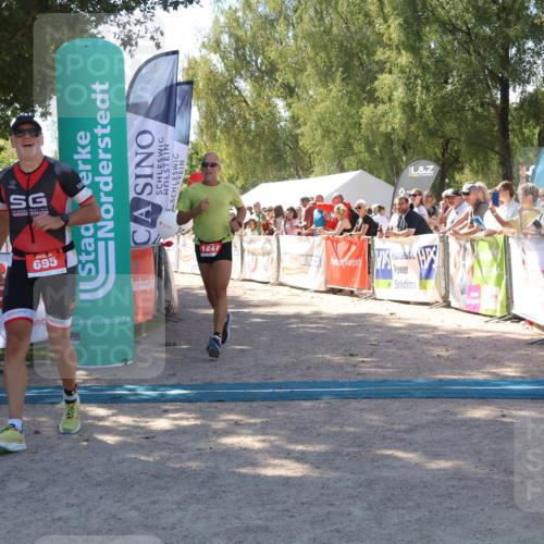 07.09.2025 - 19. Norderstedt Triathlon Zöllner http://msf.ph/oto/8782543 07.09.2025 13:00:46 Ziel 695, 1247 meine-sportfotos.de
