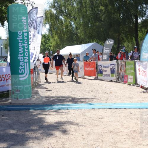 07.09.2025 - 19. Norderstedt Triathlon Zöllner http://msf.ph/oto/8782553 07.09.2025 14:18:30 Ziel 335 meine-sportfotos.de