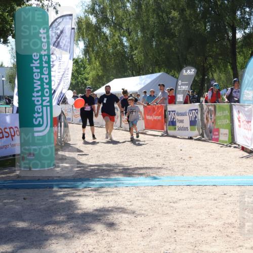 07.09.2025 - 19. Norderstedt Triathlon Zöllner http://msf.ph/oto/8782558 07.09.2025 14:18:30 Ziel 335 meine-sportfotos.de