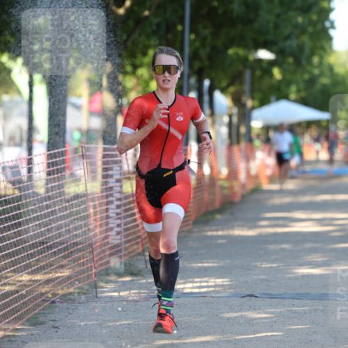 07.09.2025 - 19. Norderstedt Triathlon Michael Strokosch http://msf.ph/oto/8782581 07.09.2025 16:10:05 Laufen 521 meine-sportfotos.de