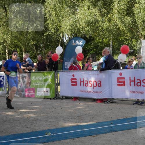 07.09.2025 - 19. Norderstedt Triathlon Zöllner http://msf.ph/oto/8782589 07.09.2025 11:05:57 Ziel 665 meine-sportfotos.de