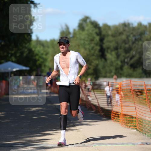 07.09.2025 - 19. Norderstedt Triathlon Michael Strokosch http://msf.ph/oto/8782599 07.09.2025 15:14:23 Laufen 1017, 1401 meine-sportfotos.de