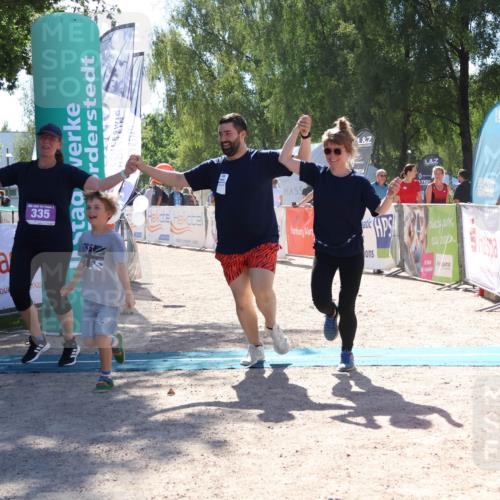 07.09.2025 - 19. Norderstedt Triathlon Zöllner http://msf.ph/oto/8782632 07.09.2025 14:18:33 Ziel 335 meine-sportfotos.de